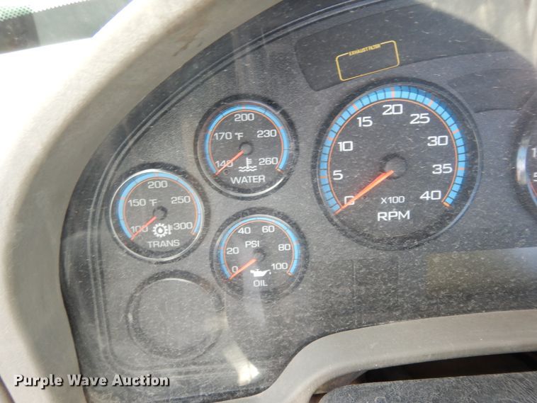 image for item DI8641 2011 International 4300 SBA  truck cab and chassis