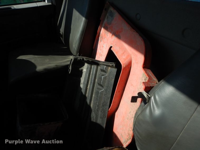 image for item DI8641 2011 International 4300 SBA  truck cab and chassis