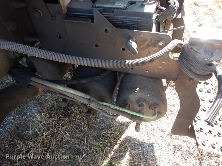 image for item DI8641 2011 International 4300 SBA  truck cab and chassis