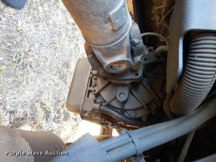 image for item DI8641 2011 International 4300 SBA  truck cab and chassis