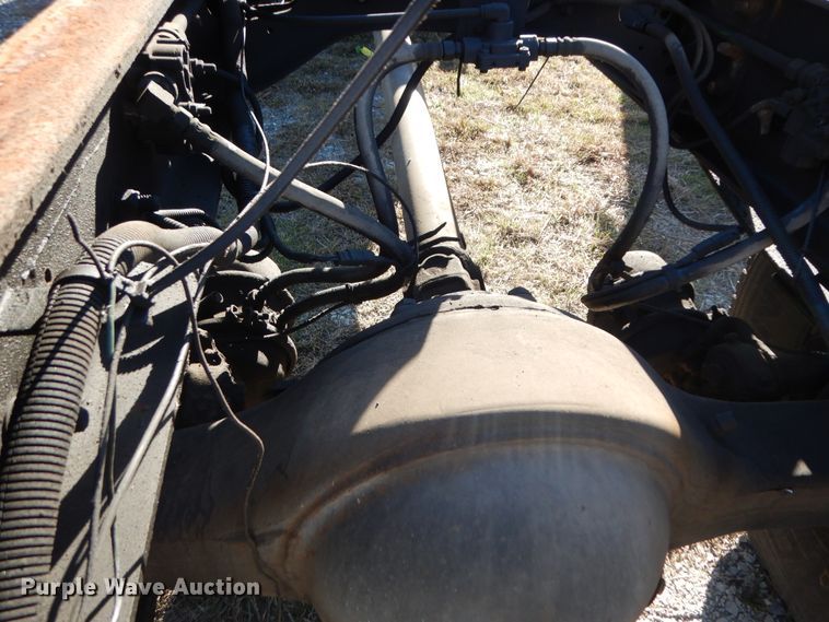 image for item DI8641 2011 International 4300 SBA  truck cab and chassis