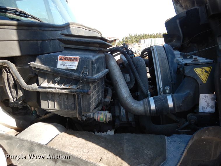 image for item DI8641 2011 International 4300 SBA  truck cab and chassis