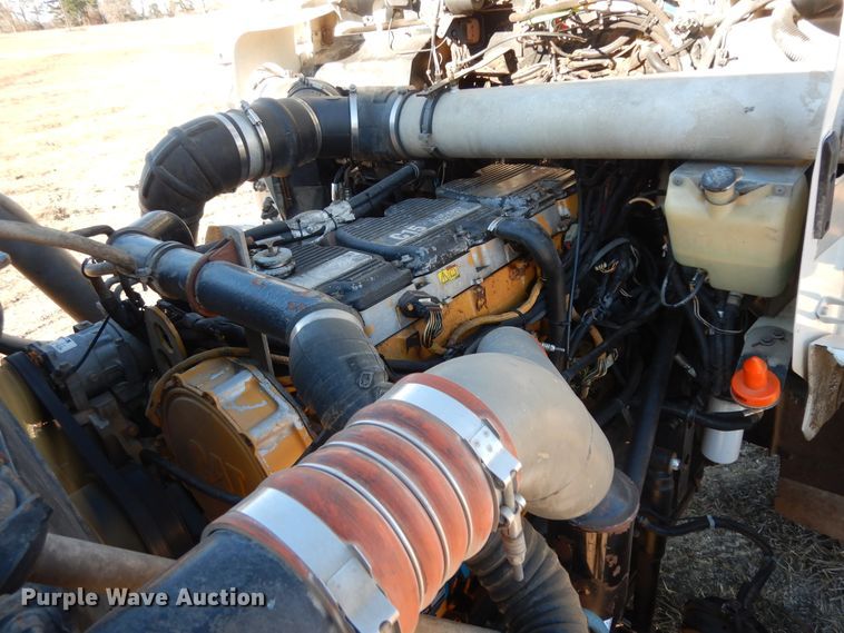 image for item DI8652 2006 Kenworth T800  semi truck