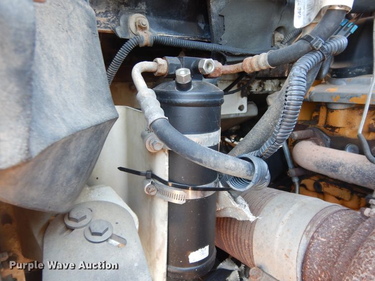 image for item DI8652 2006 Kenworth T800  semi truck