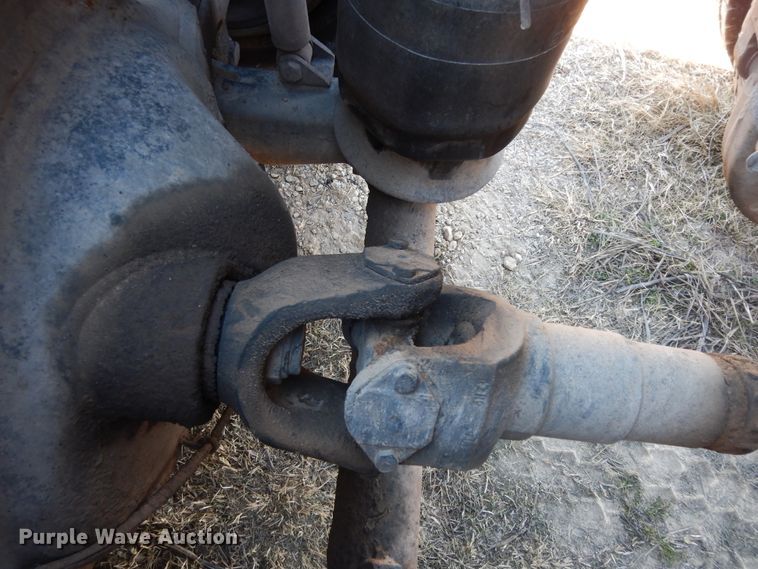 image for item DI8652 2006 Kenworth T800  semi truck