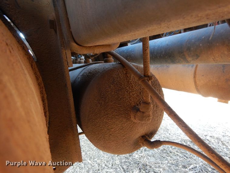 image for item DI8652 2006 Kenworth T800  semi truck