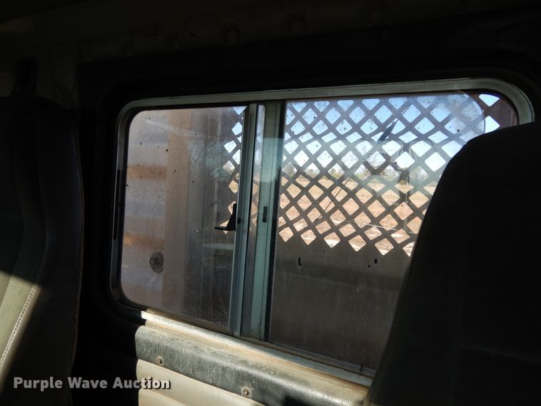 image for item DI8652 2006 Kenworth T800  semi truck