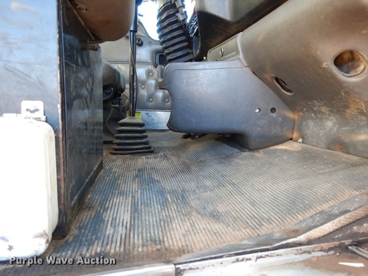 image for item DI8652 2006 Kenworth T800  semi truck