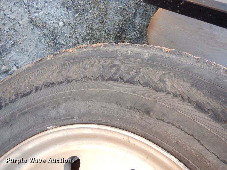 image for item DI8652 2006 Kenworth T800  semi truck