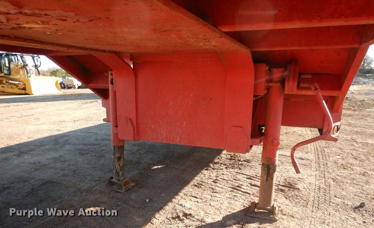 image for item DI8653 2007 Eager Beaver 50GLB  equipment trailer