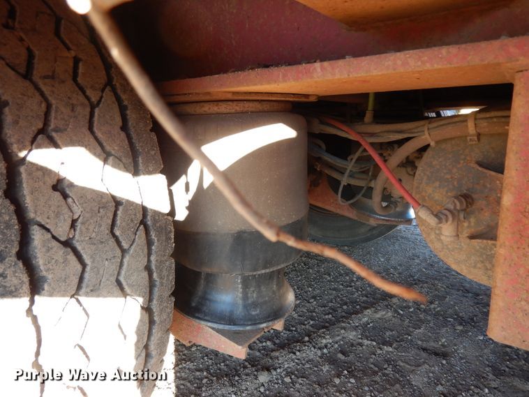 image for item DI8653 2007 Eager Beaver 50GLB  equipment trailer