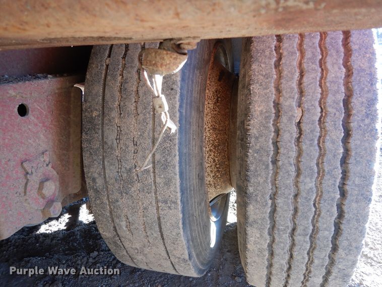 image for item DI8653 2007 Eager Beaver 50GLB  equipment trailer