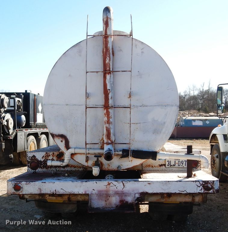 image for item DI8669 1974 Chevrolet C50  water truck