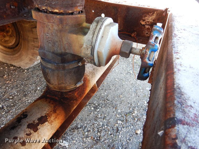 image for item DI8669 1974 Chevrolet C50  water truck