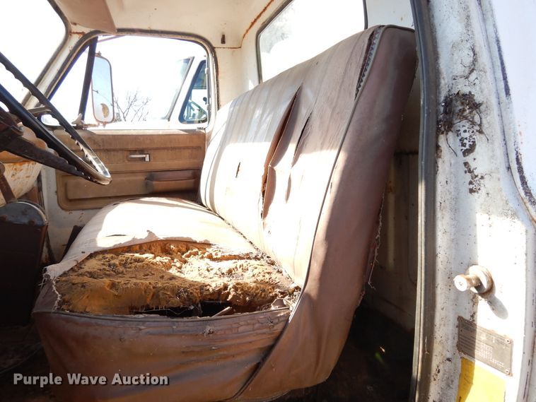 image for item DI8669 1974 Chevrolet C50  water truck