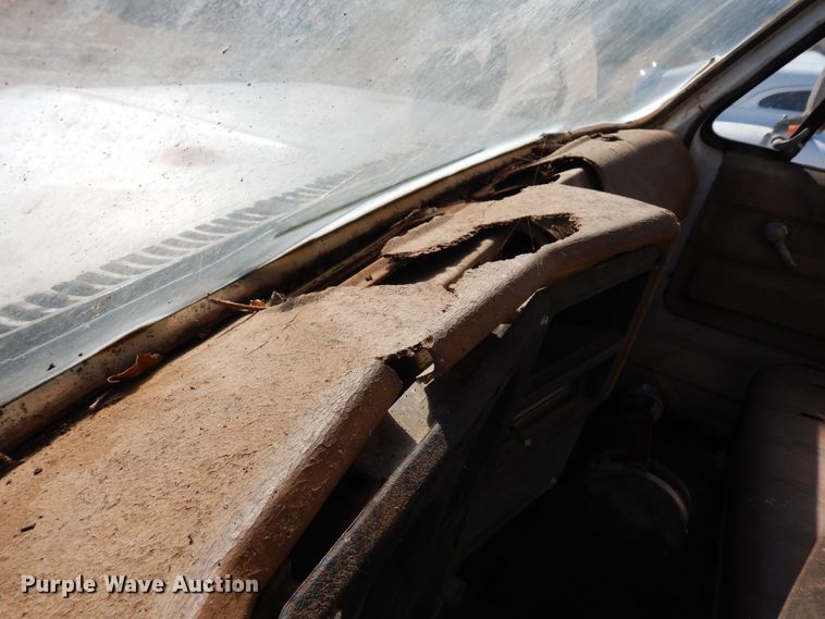 image for item DI8669 1974 Chevrolet C50  water truck