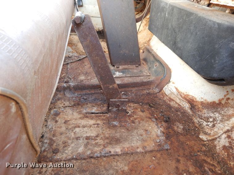 image for item DI8669 1974 Chevrolet C50  water truck