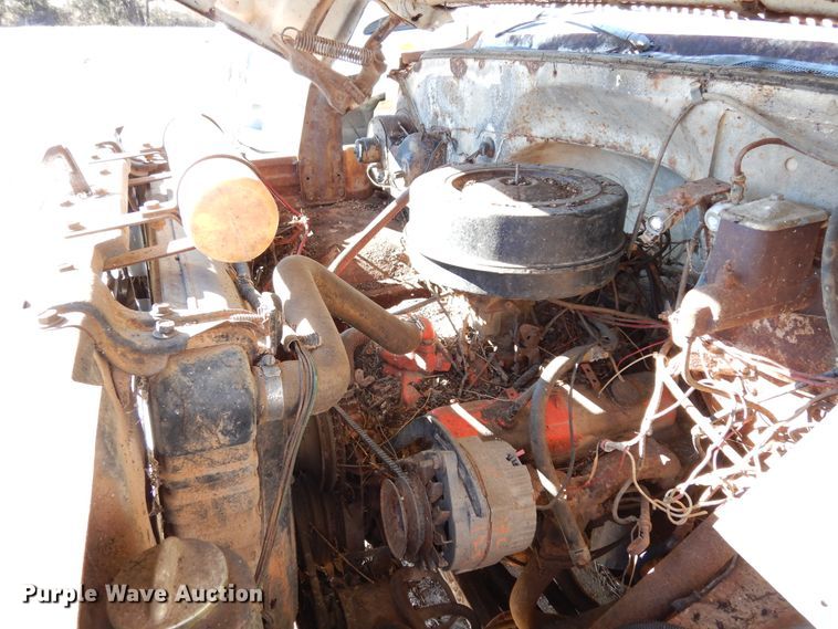 image for item DI8669 1974 Chevrolet C50  water truck