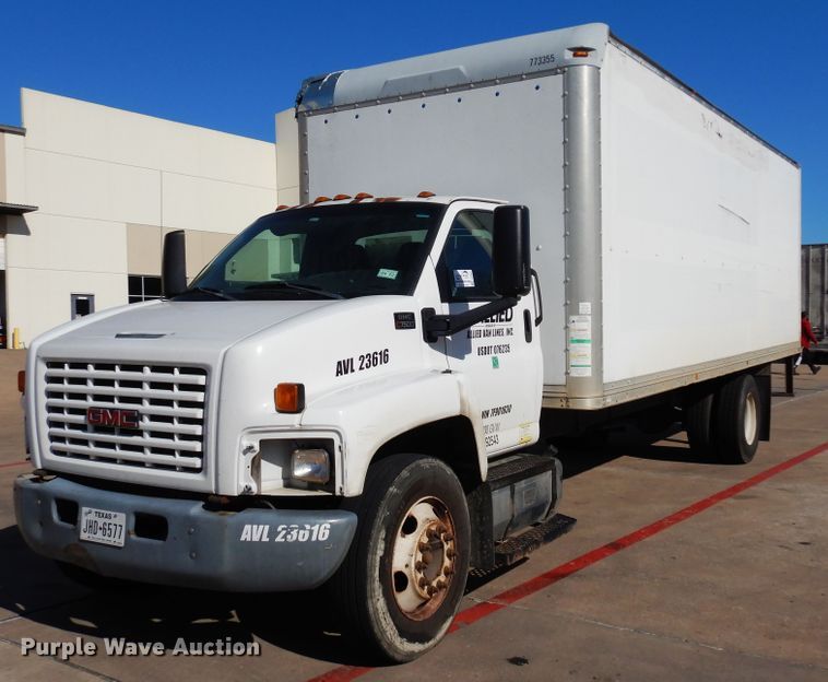 image for item DI8681 2007 GMC C7500  box truck