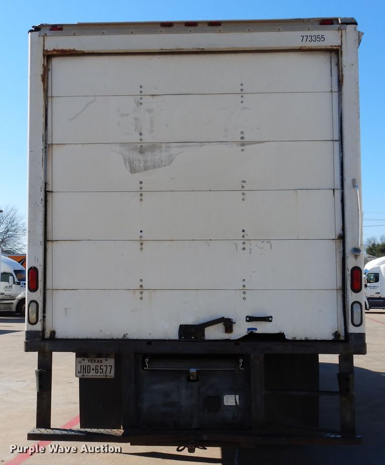 image for item DI8681 2007 GMC C7500  box truck