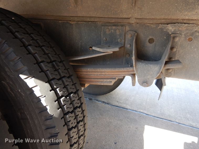 image for item DI8681 2007 GMC C7500  box truck