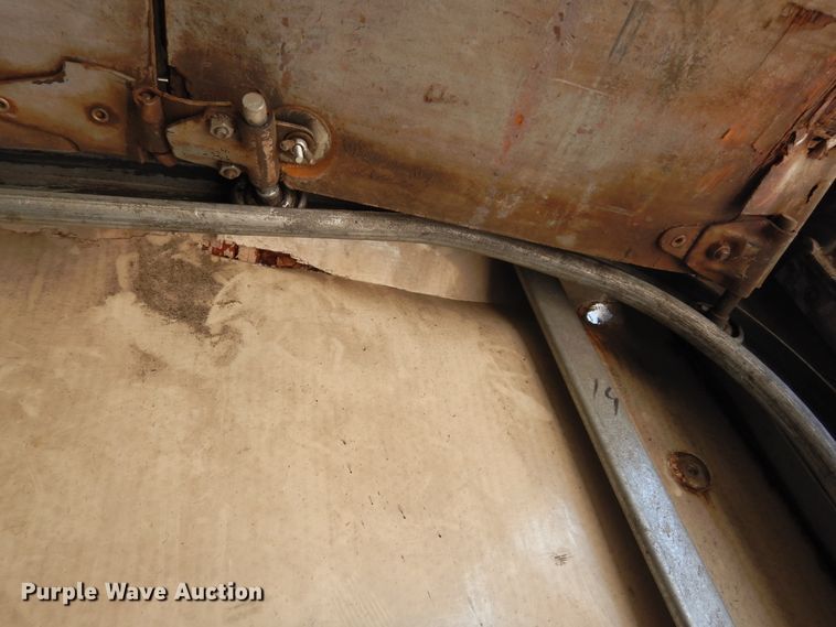 image for item DI8681 2007 GMC C7500  box truck