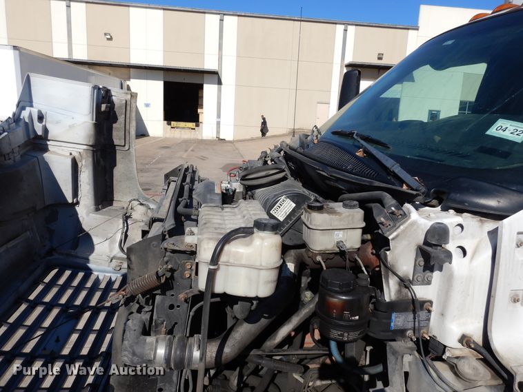 image for item DI8681 2007 GMC C7500  box truck