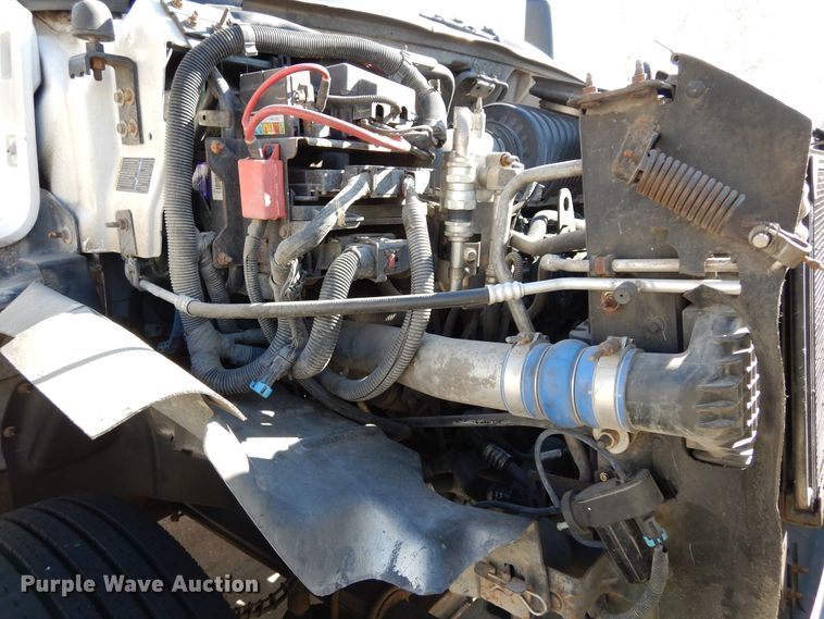 image for item DI8681 2007 GMC C7500  box truck