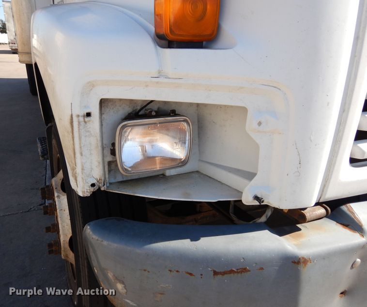 image for item DI8681 2007 GMC C7500  box truck