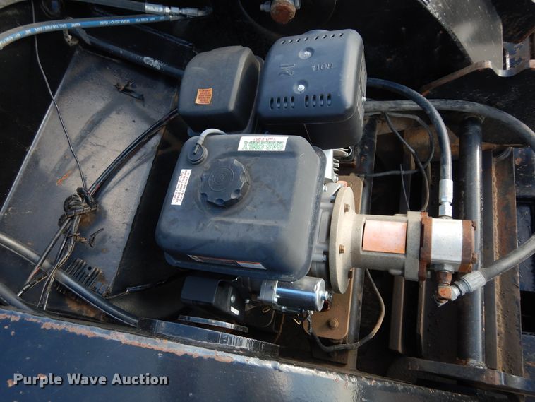 image for item DI8688 1998 Kalyn Siebert KSHRG-3-50TXT  lowboy equipment trailer