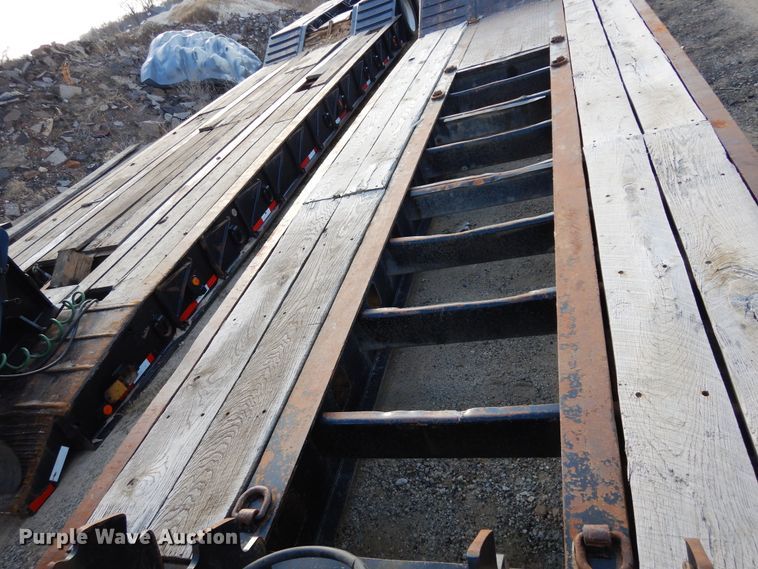 image for item DI8688 1998 Kalyn Siebert KSHRG-3-50TXT  lowboy equipment trailer