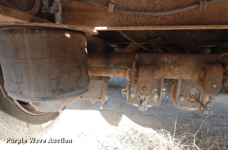 image for item DI8688 1998 Kalyn Siebert KSHRG-3-50TXT  lowboy equipment trailer