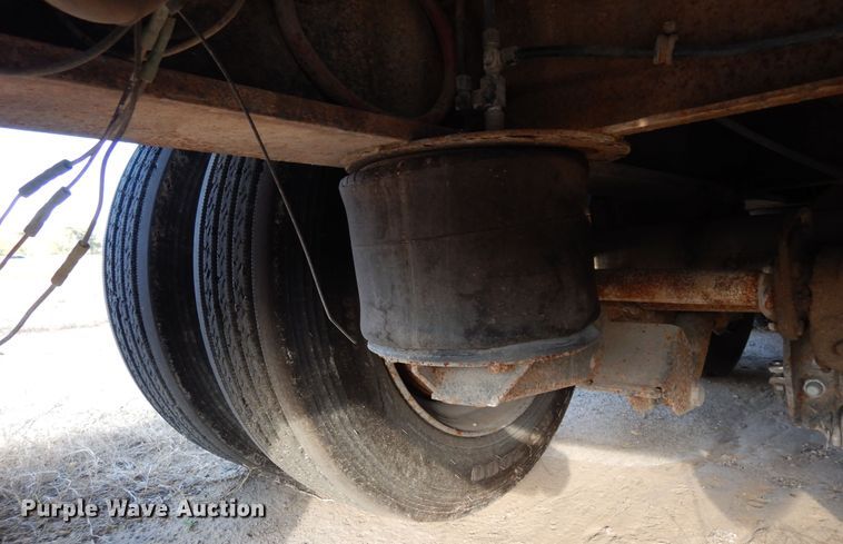 image for item DI8688 1998 Kalyn Siebert KSHRG-3-50TXT  lowboy equipment trailer