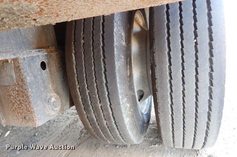 image for item DI8688 1998 Kalyn Siebert KSHRG-3-50TXT  lowboy equipment trailer