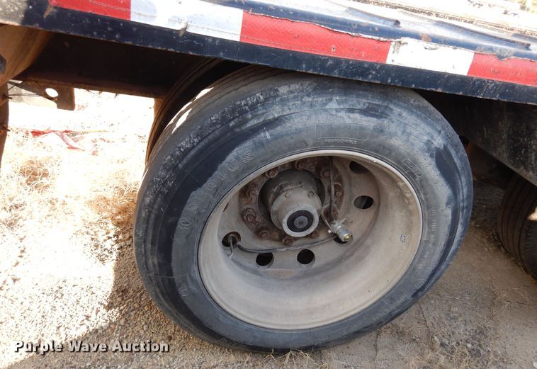 image for item DI8688 1998 Kalyn Siebert KSHRG-3-50TXT  lowboy equipment trailer