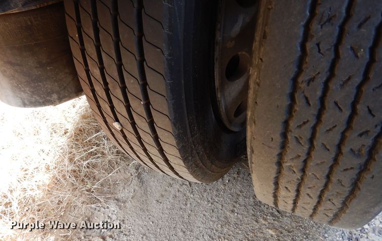 image for item DI8688 1998 Kalyn Siebert KSHRG-3-50TXT  lowboy equipment trailer