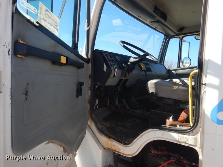 image for item DJ3812 1997 Freightliner FL70  roll-off container truck