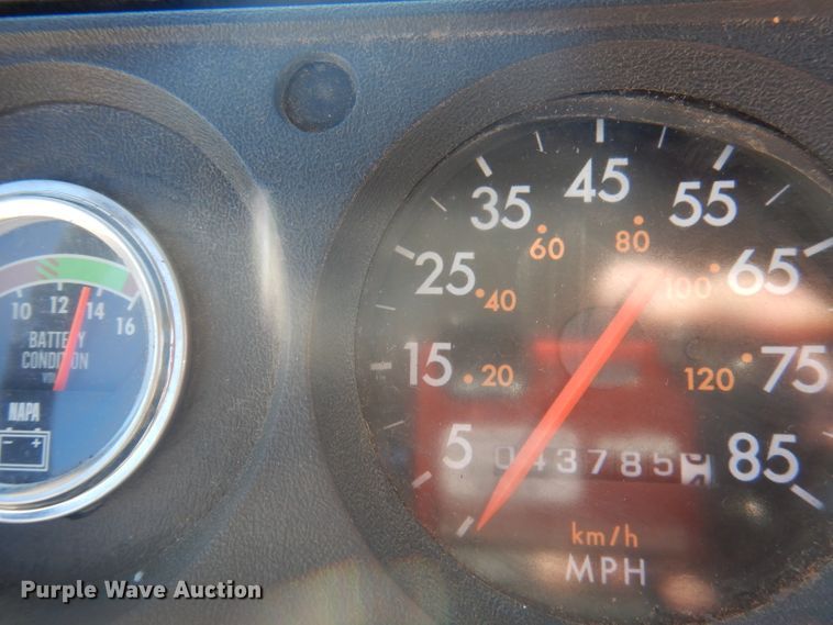 image for item DJ3812 1997 Freightliner FL70  roll-off container truck