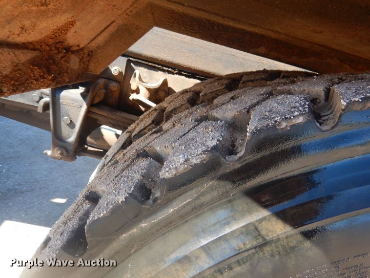 image for item DJ3812 1997 Freightliner FL70  roll-off container truck