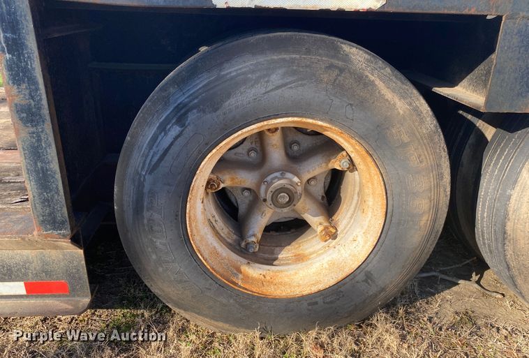 image for item DL6916 1977 Birmingham 822 DLS  lowboy equipment trailer