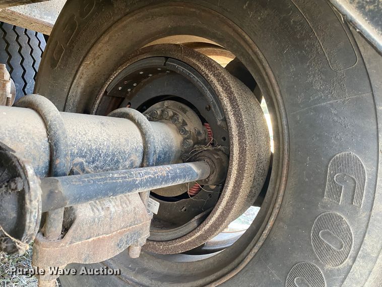 image for item DL6916 1977 Birmingham 822 DLS  lowboy equipment trailer