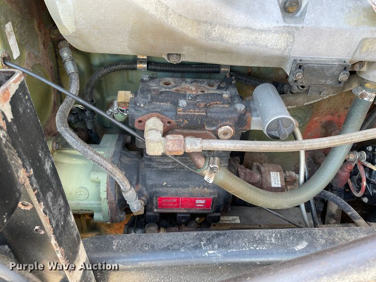 image for item DN0196 1994 Freightliner FLD120  semi truck