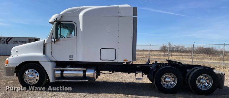 image for item DN0197 2005 Freightliner ST120  semi truck