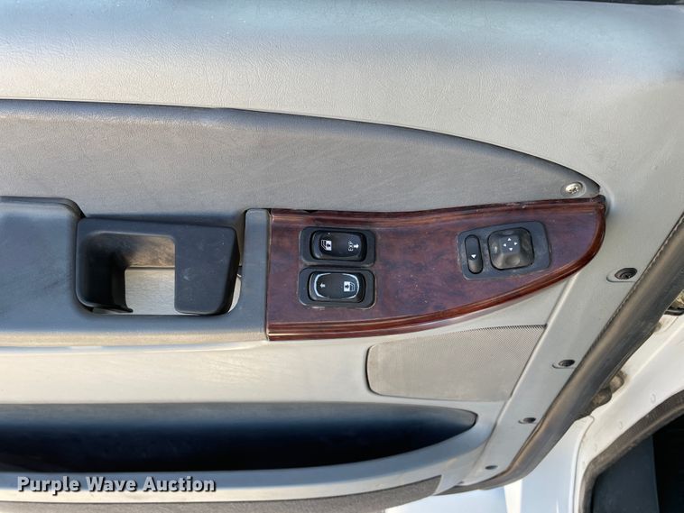 image for item DN0197 2005 Freightliner ST120  semi truck