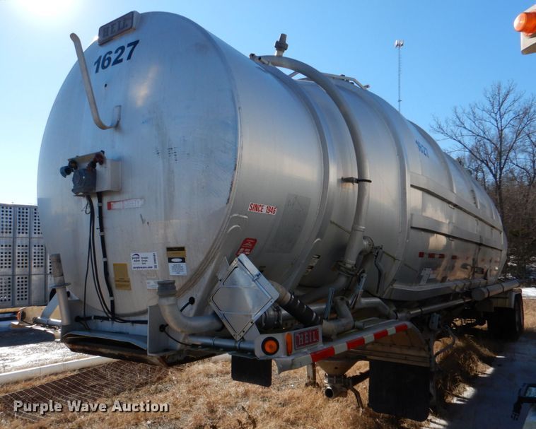 image for item DN6581 1998 Heil  pneumatic dry bulk trailer