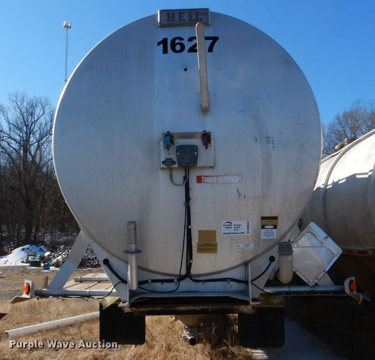 image for item DN6581 1998 Heil  pneumatic dry bulk trailer