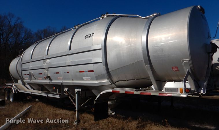 image for item DN6581 1998 Heil  pneumatic dry bulk trailer