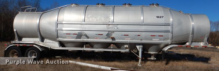 image for item DN6581 1998 Heil  pneumatic dry bulk trailer