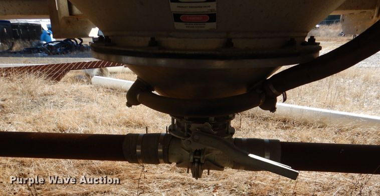 image for item DN6581 1998 Heil  pneumatic dry bulk trailer