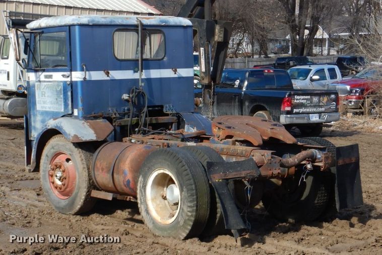 image for item DN7248 1973 White 1550T  semi truck